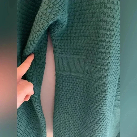 Woman’s L.L.Bean Teal Waffle Knit Button Up Long Sleeve Chunky Cardigan Size M - Picture 5 of 10